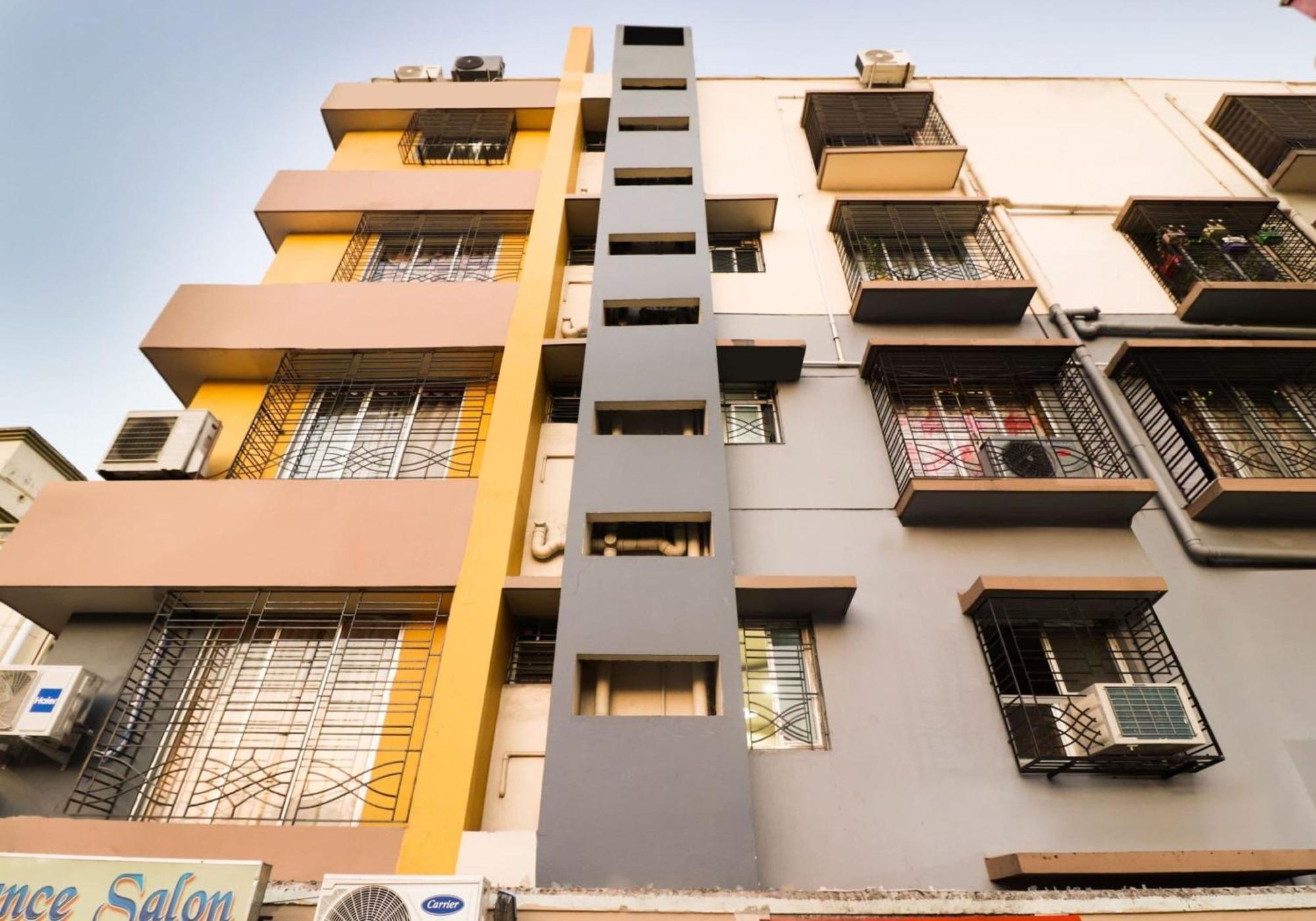 Hotel O Kuber Residency Near Birla Mandir Calcutta Exterior foto