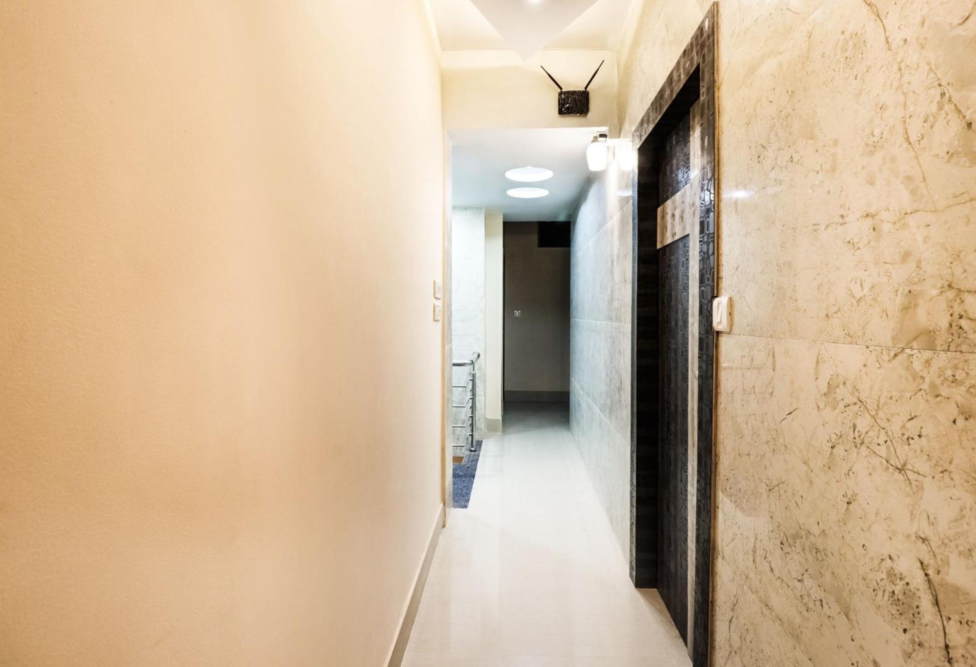 Hotel O Kuber Residency Near Birla Mandir Calcutta Exterior foto